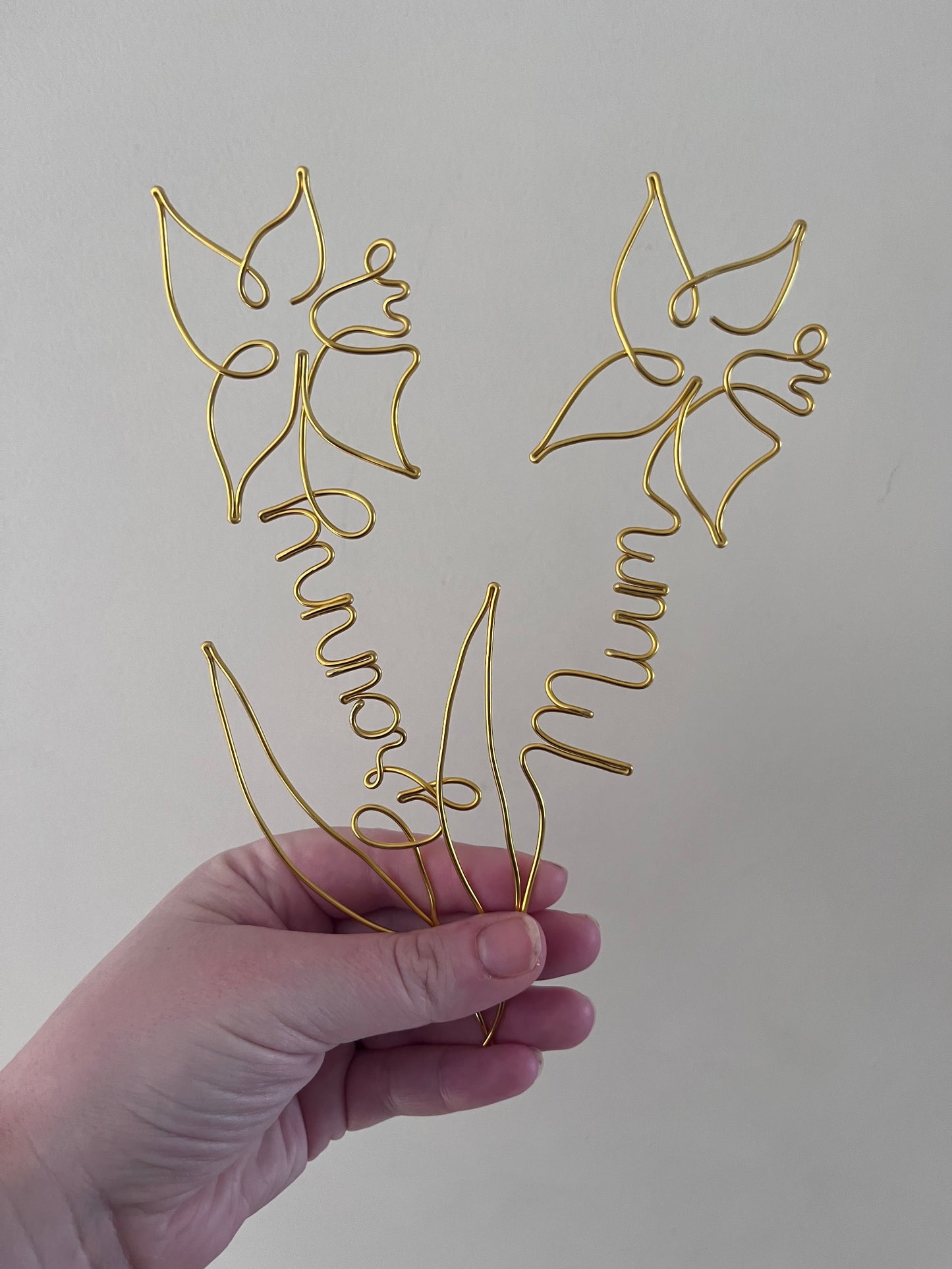 Personalised Wire Bookmark – Custom Name & Floral Design