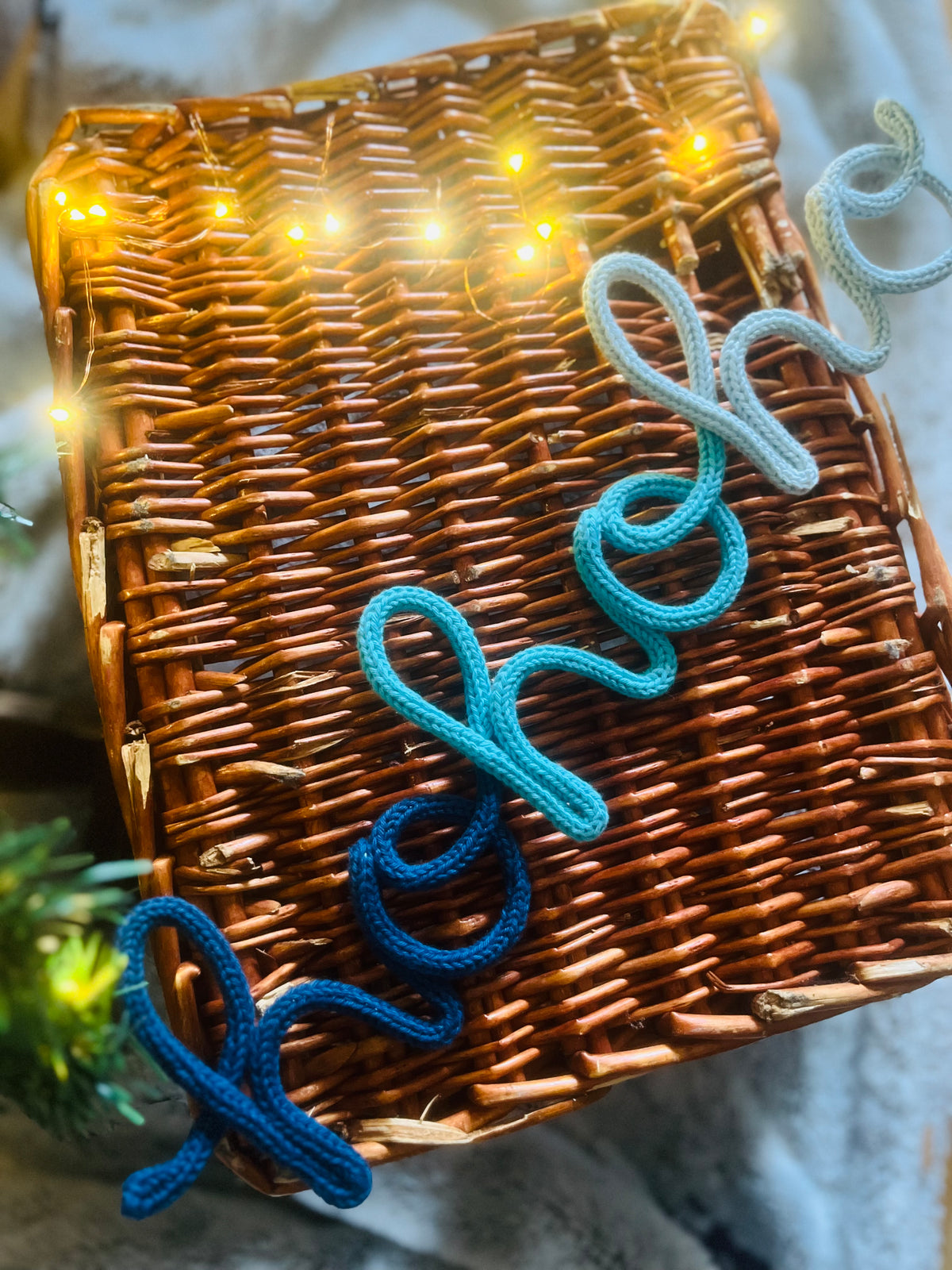 Ombré Hohoho Knitted Wire Christmas Decor