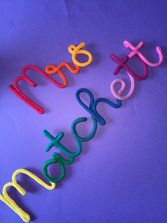 Personalised Knitted Wire Teacher Name Sign – Custom Wire Words for Classroom Decor