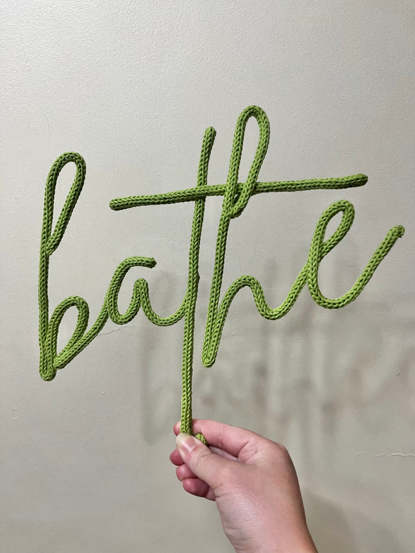 Personalised Knitted Wire Name Sign – Custom Wire Words for Nursery or Home Decor