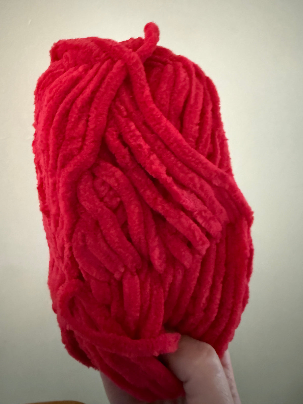 Knitted Wire Bow Tree Topper – Handmade Velvet Chenille Christmas Bow (Plush size)