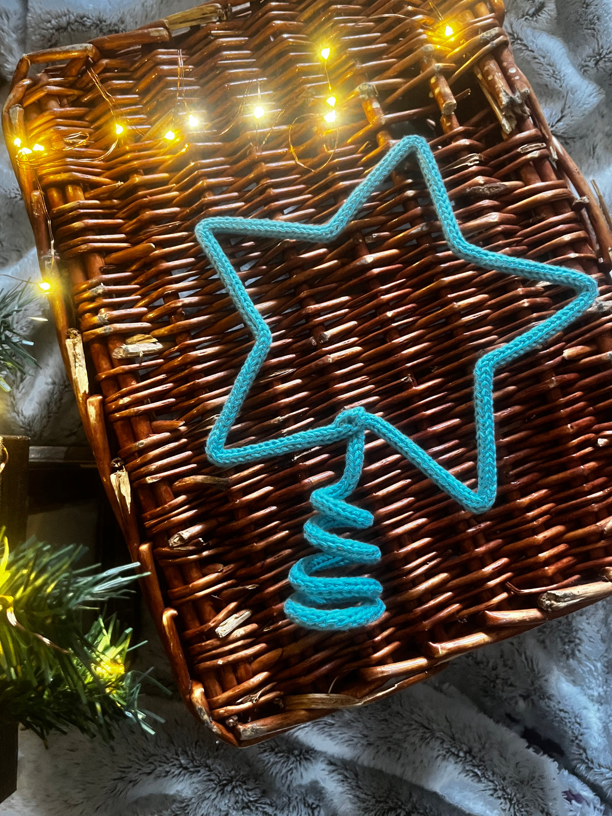 Star Knitted Wire Christmas Tree Topper