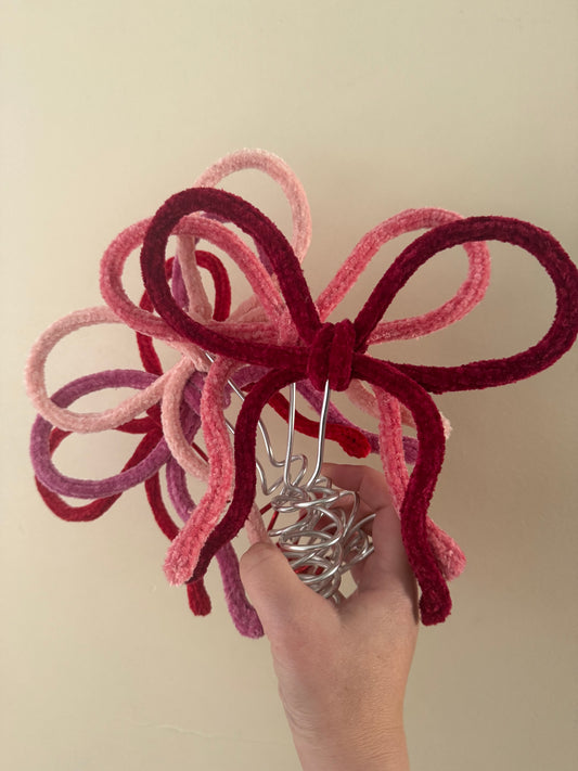Knitted Wire Bow Tree Topper – Handmade Velvet Chenille Christmas Bow (Classic size)